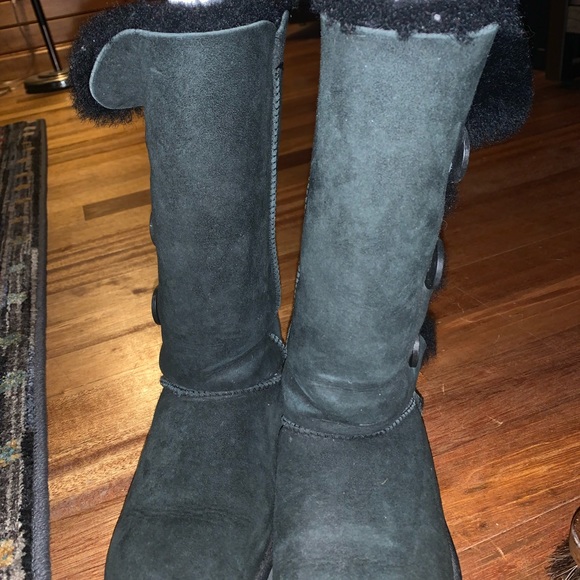 UGG Bailey Bow Triplet - Black, Size 8 Boots - Picture 5 of 5